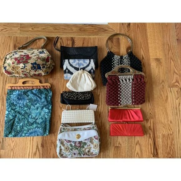 VINTAGE PURSE COLLECTION ♥️ - Picture 1 of 4